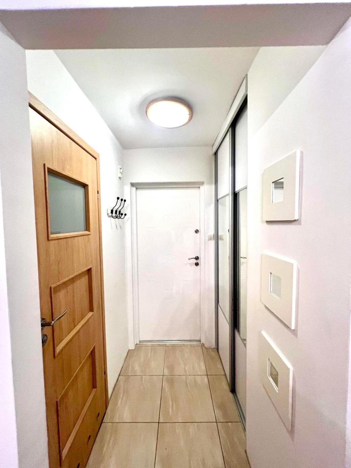 Entire Studio In Centrum وارسو المظهر الخارجي الصورة